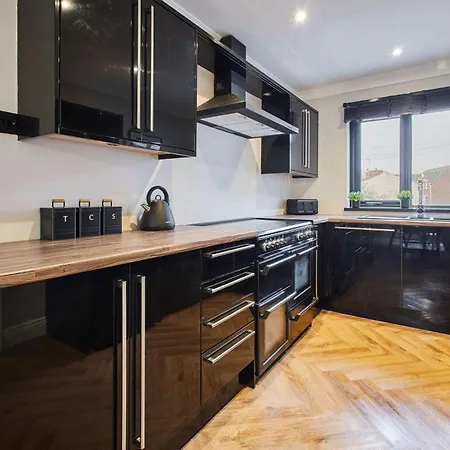 Feriehus Townhouse Retreat-sleeps 6-3bed-2bath