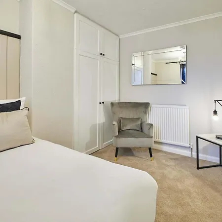 Feriehus Townhouse Retreat-sleeps 6-3bed-2bath