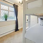 Townhouse Retreat-sleeps 6-3bed-2bath