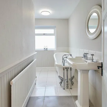 Tatil Evi Townhouse Retreat-sleeps 6-3bed-2bath Great Ayton