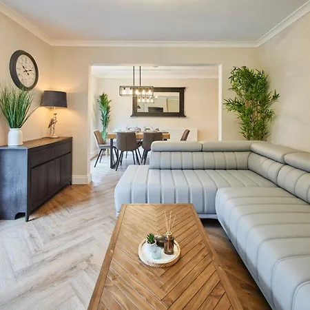 Dom wakacyjny Townhouse Retreat-sleeps 6-3bed-2bath *