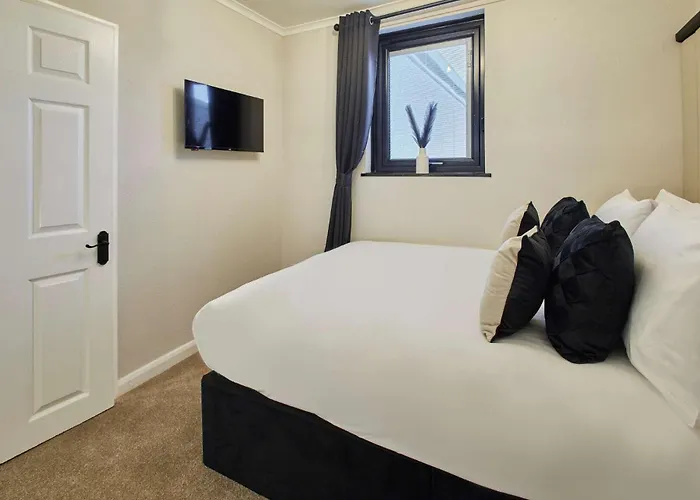 Townhouse Retreat-sleeps 6-3bed-2bath